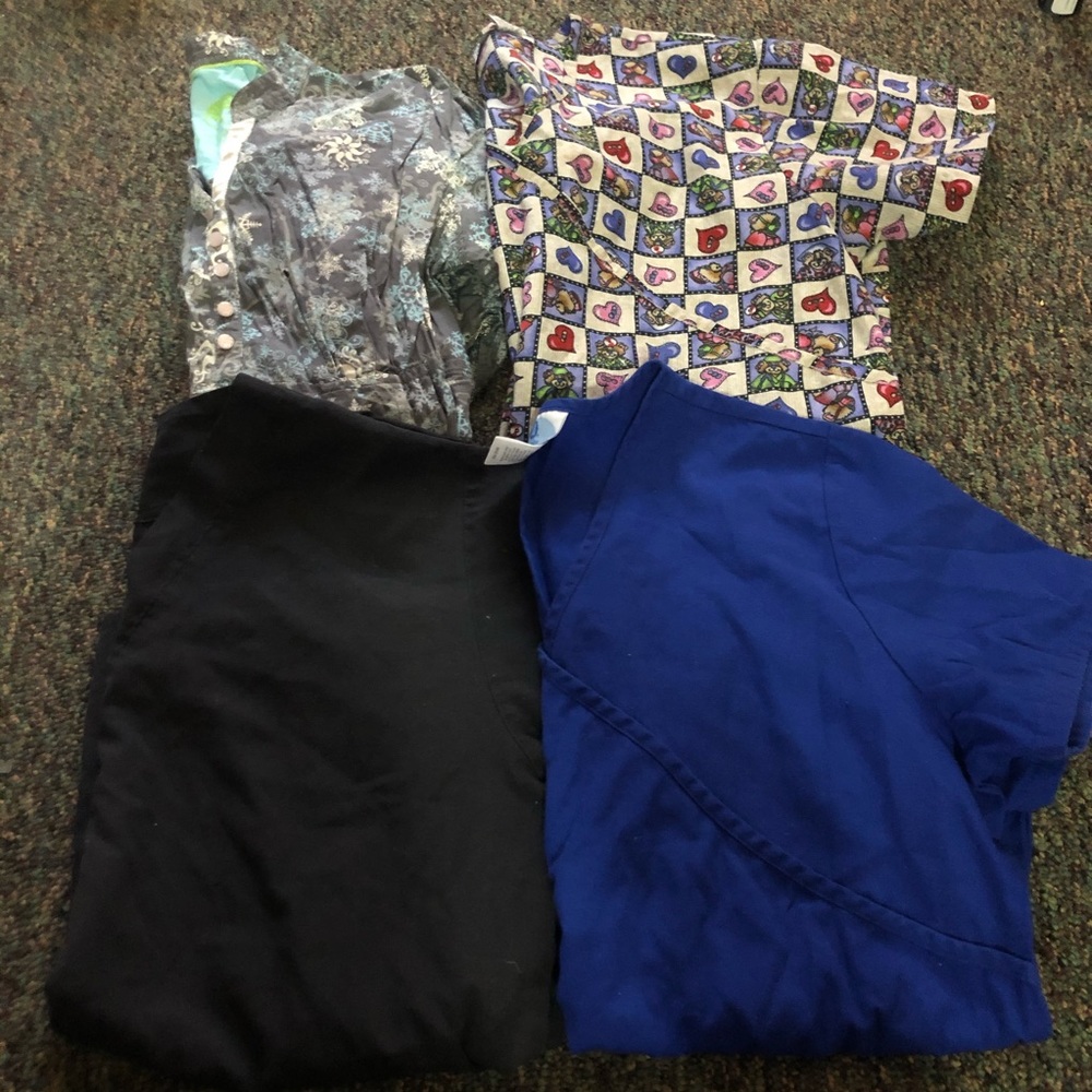 scrub shirt set of 4 size small
